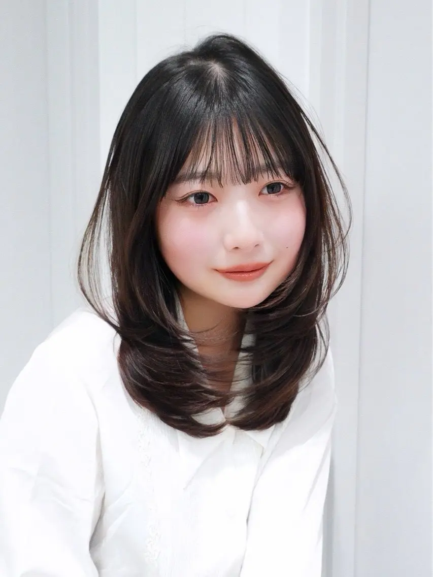 セミロング ヘアカラー 渡邉 悠吏のヘアスタイル