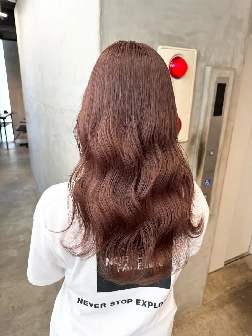 ロング カラー ベージュカラー ブリーチ ブラウンカラー ダブルカラー グレージュ カット ヘアカラー トリートメント 渡邉 龍弥のヘアスタイル