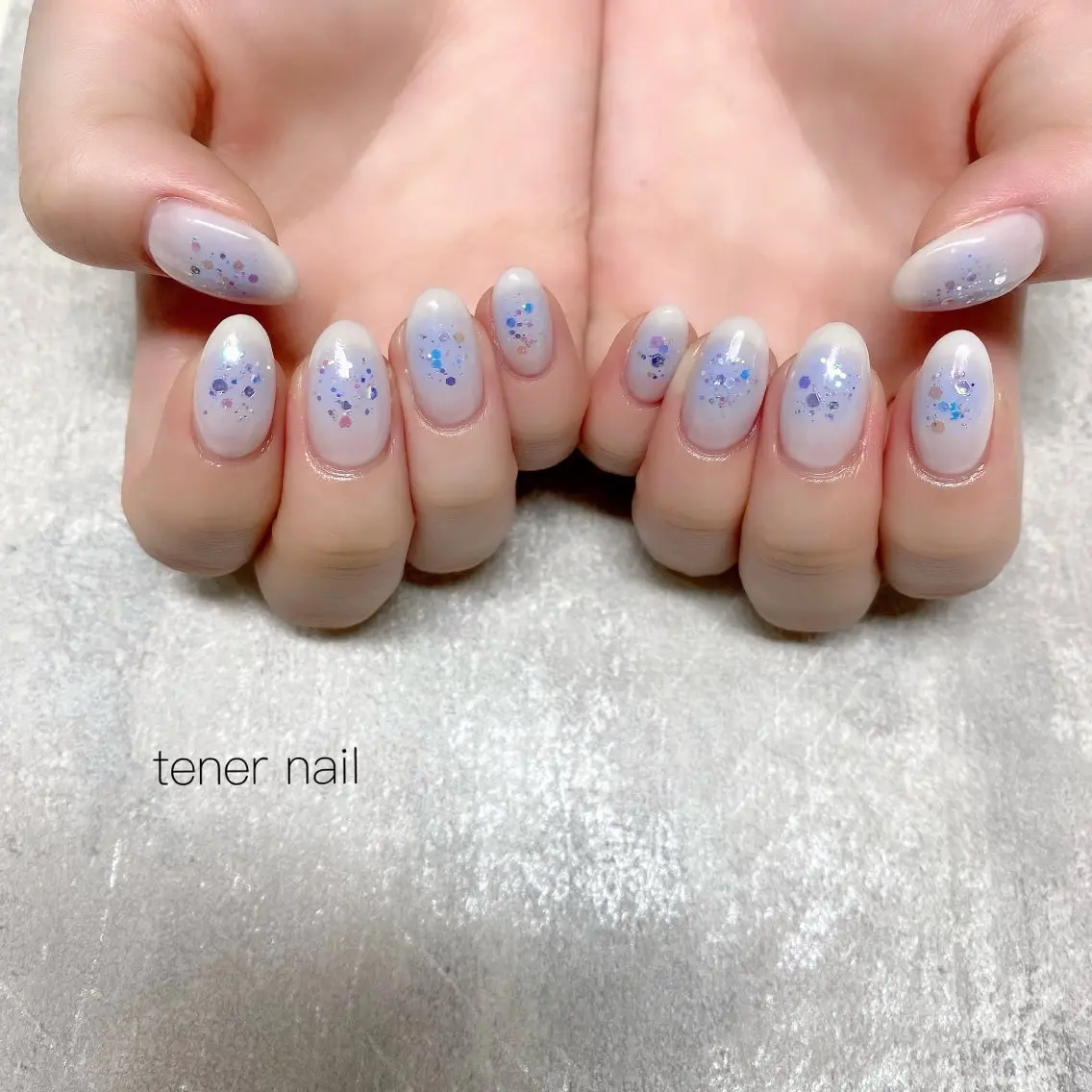 ネイル ブルー チークネイル ホワイト ハンドネイル テネルネイル tener nailのネイルデザイン