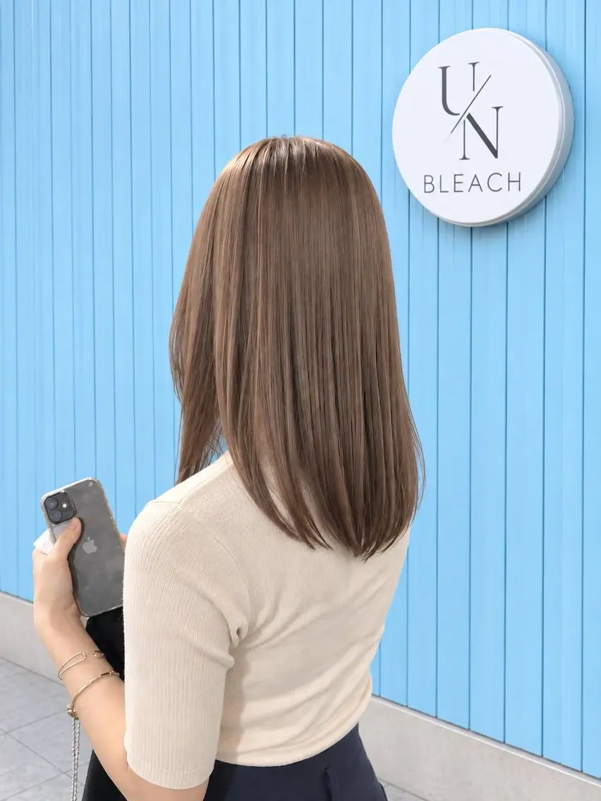 セミロング カラー ヘアカラー 《髪質改善 UN BLEACH》のヘアスタイル