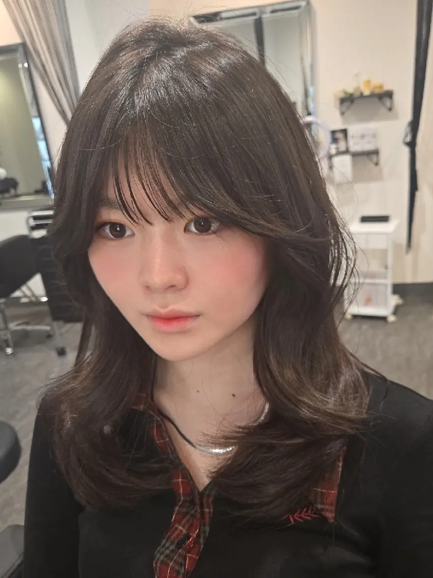 ロング 韓国風ヘア レイヤーカット カット LEE HANAのヘアスタイル