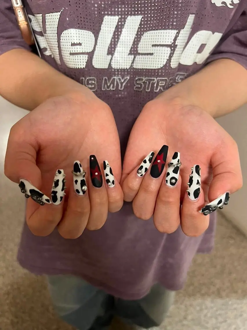 ネイル Lee Nailsのネイルデザイン