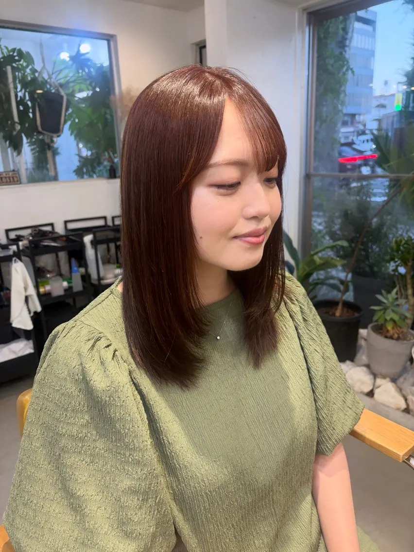 ミディアム カット ヘアカラー 羽田 桃菜のヘアスタイル