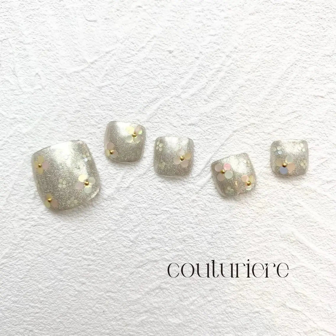 ネイル クチュリエール銀座 💅🏼ゆりのネイルデザイン