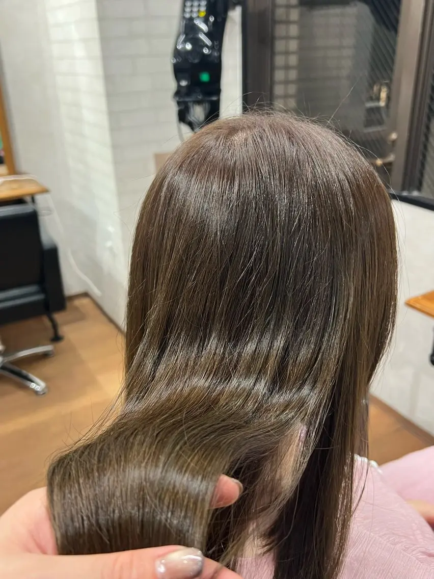 セミロング カラー ベージュカラー ヘアカラー レ ナのヘアスタイル