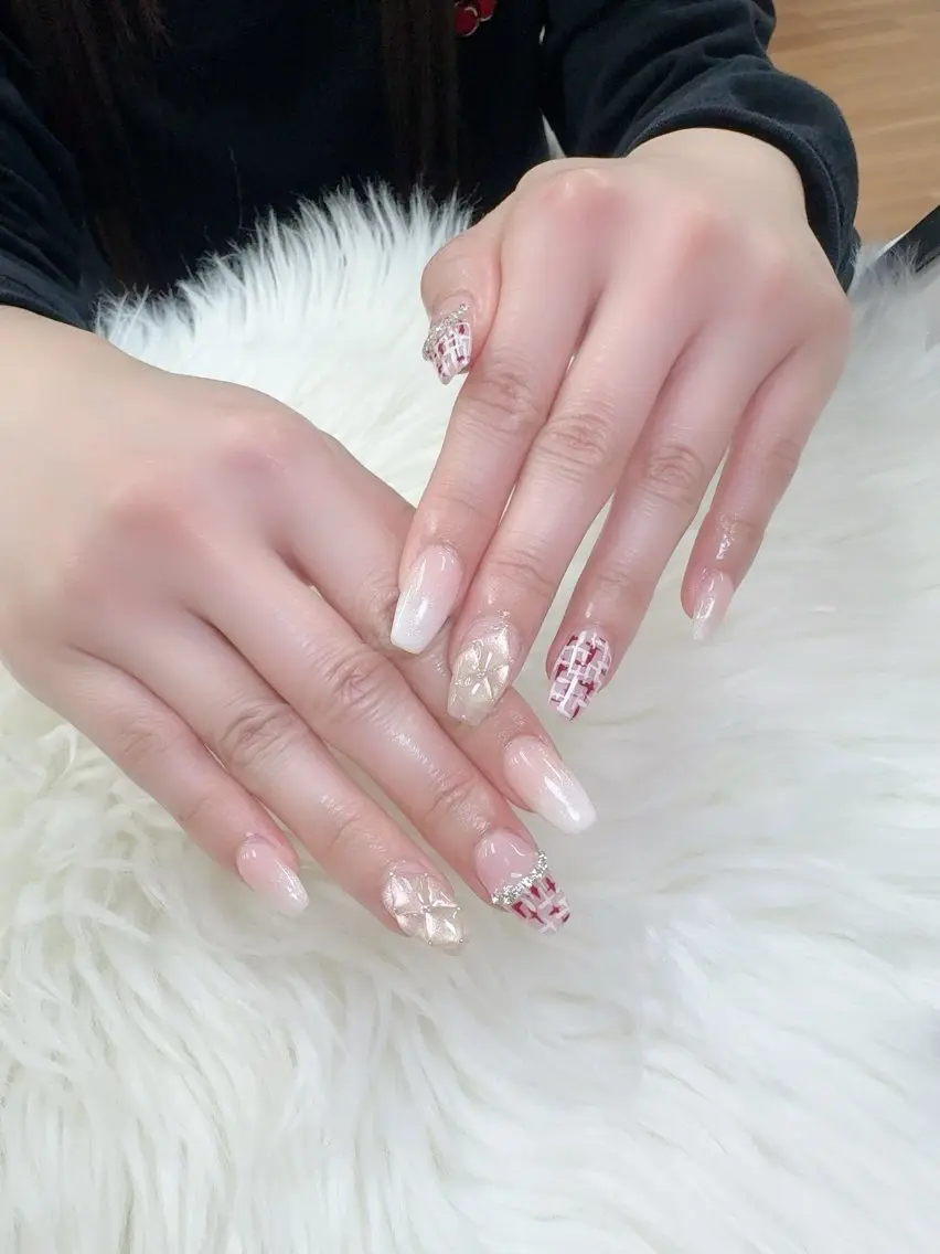 ネイル フレンチネイル 韓国ネイル マグネットネイル ニュアンスネイル オフィスネイル ハンドネイル Ha Nailのネイルデザイン