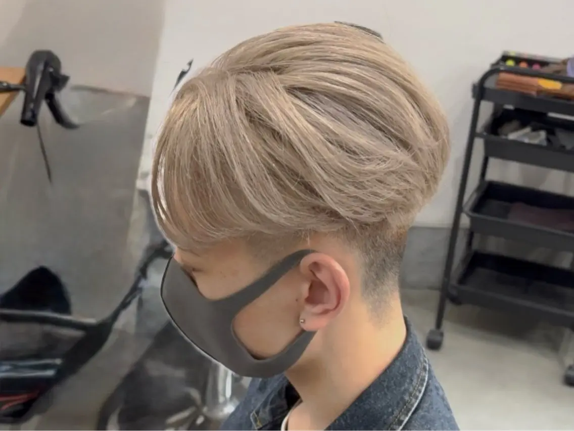 カラー メンズ カット ヘアカラー トリートメント まろやかなベージュ 小池春樹のヘアスタイル
