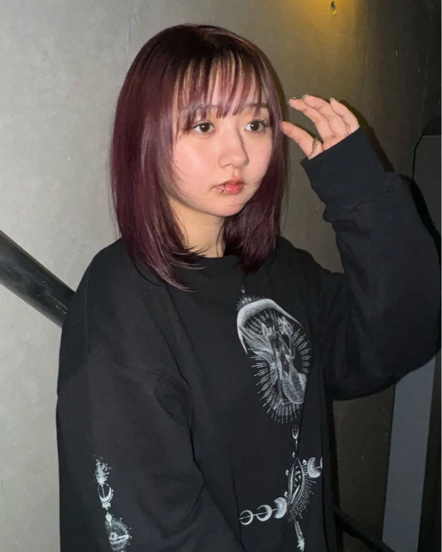 ミディアム カラー レッドカラー カット ヘアカラー トリートメント 似合わせhair /モガミユナ🎀のヘアスタイル