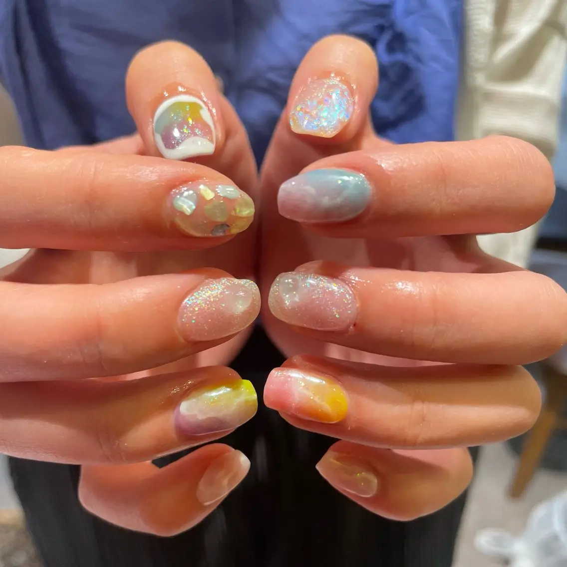 ネイル ハンドネイル ハイトーン🦄ネイル 💞のぶちのネイルデザイン