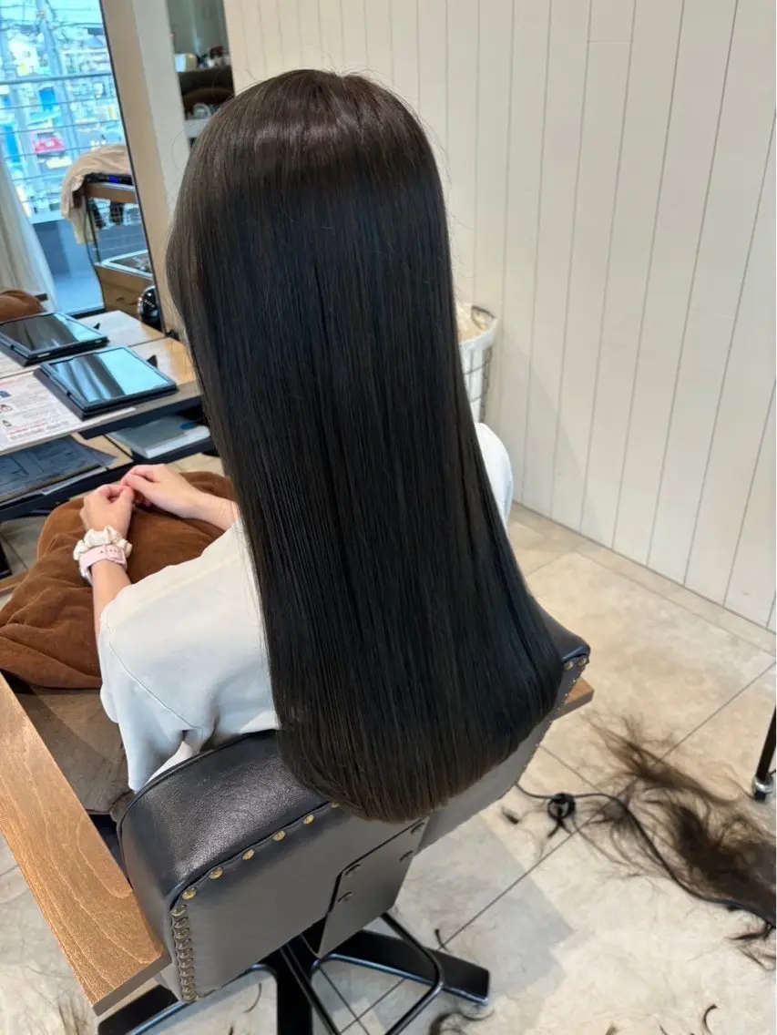 ロング カラー ストレート⭐️ 髪質改善カラー⭐️のヘアスタイル