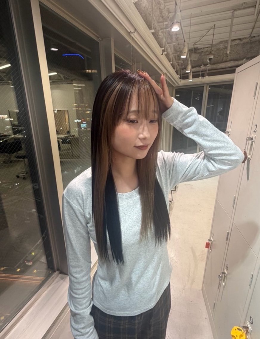 カラー ヘアカラー トリートメント 阪上 彩羽のヘアスタイル