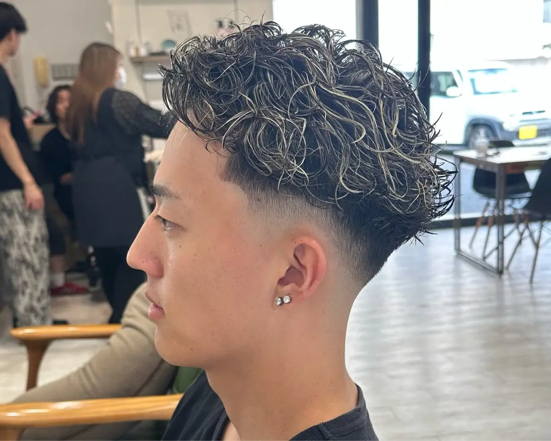 カラー パーマ メンズ 【メンズ専門】 聞谷 友貴矢のヘアスタイル