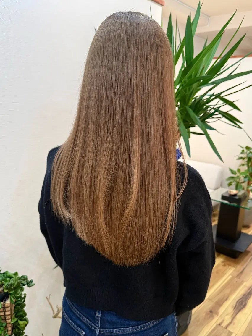 ロング カラー ベージュカラー カット ヘアカラー トリートメント 田室 和幸のヘアスタイル