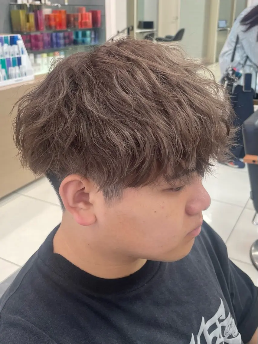 カラー メンズ カット メンズブリーチカラー /NAOのヘアスタイル
