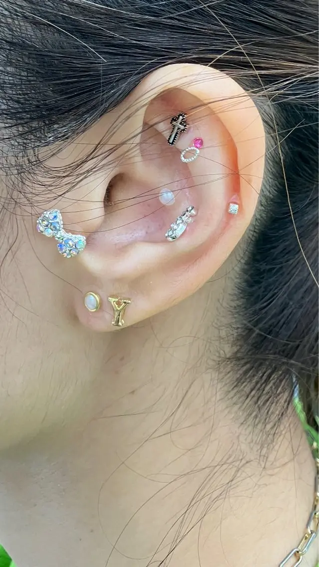 耳ツボジュエリー💎つけ放題💖✨の写真