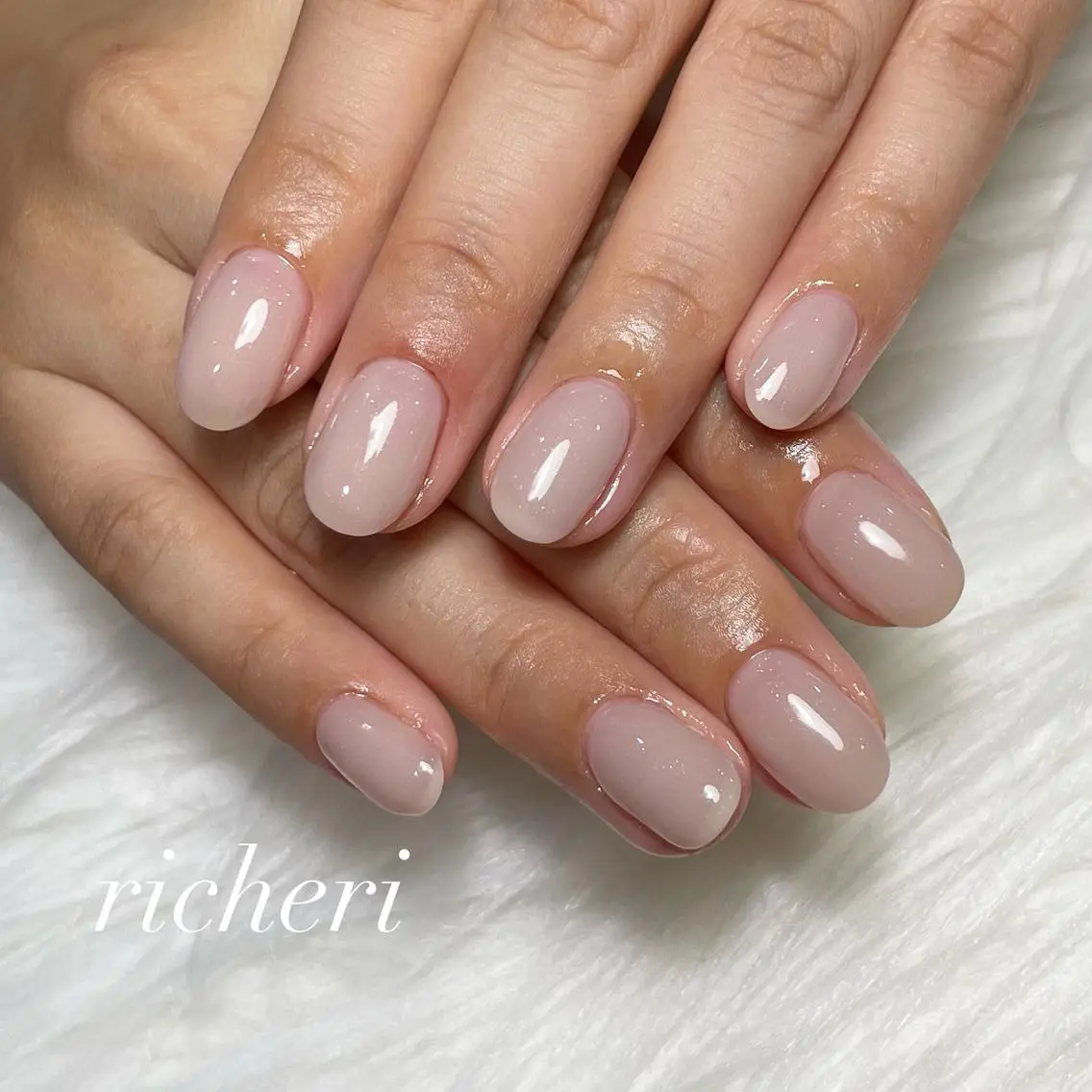 ミディアム ネイル 韓国風ヘア アートネイル フレンチネイル ジェルネイル ガラスフレンチ richeri beautyのその他イメージ