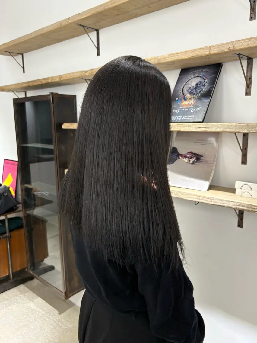 ロング 須田 彩葉のヘアスタイル