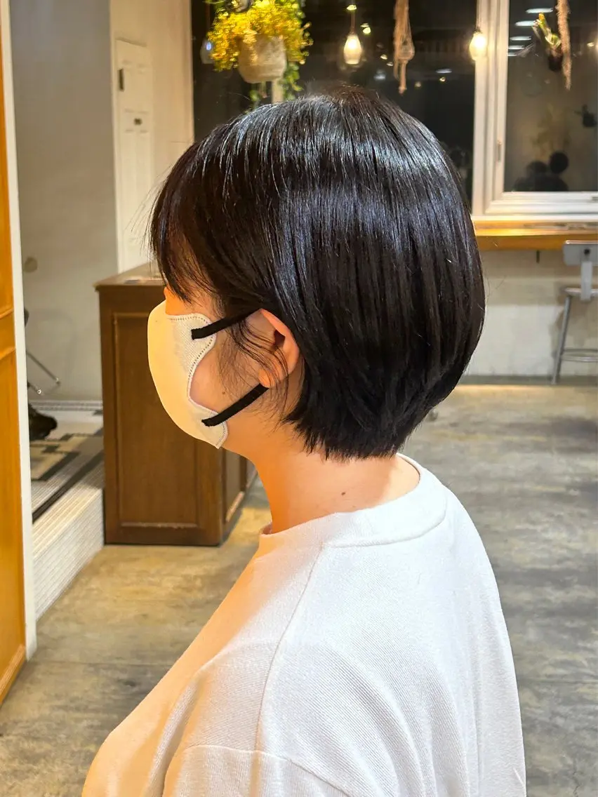ショート カラー ナチュラル大人っぽい スタイル　MAORIのヘアスタイル