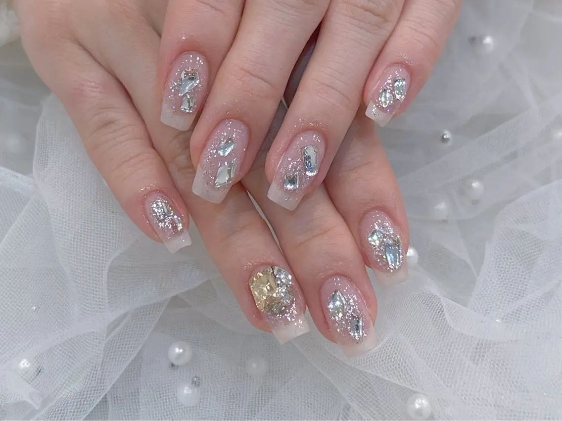 ネイル アートネイル 韓国ネイル 水色 ロングネイル マグネットネイル ハンドネイル ハンドケア NailDemure 【銀座店】のネイルデザイン