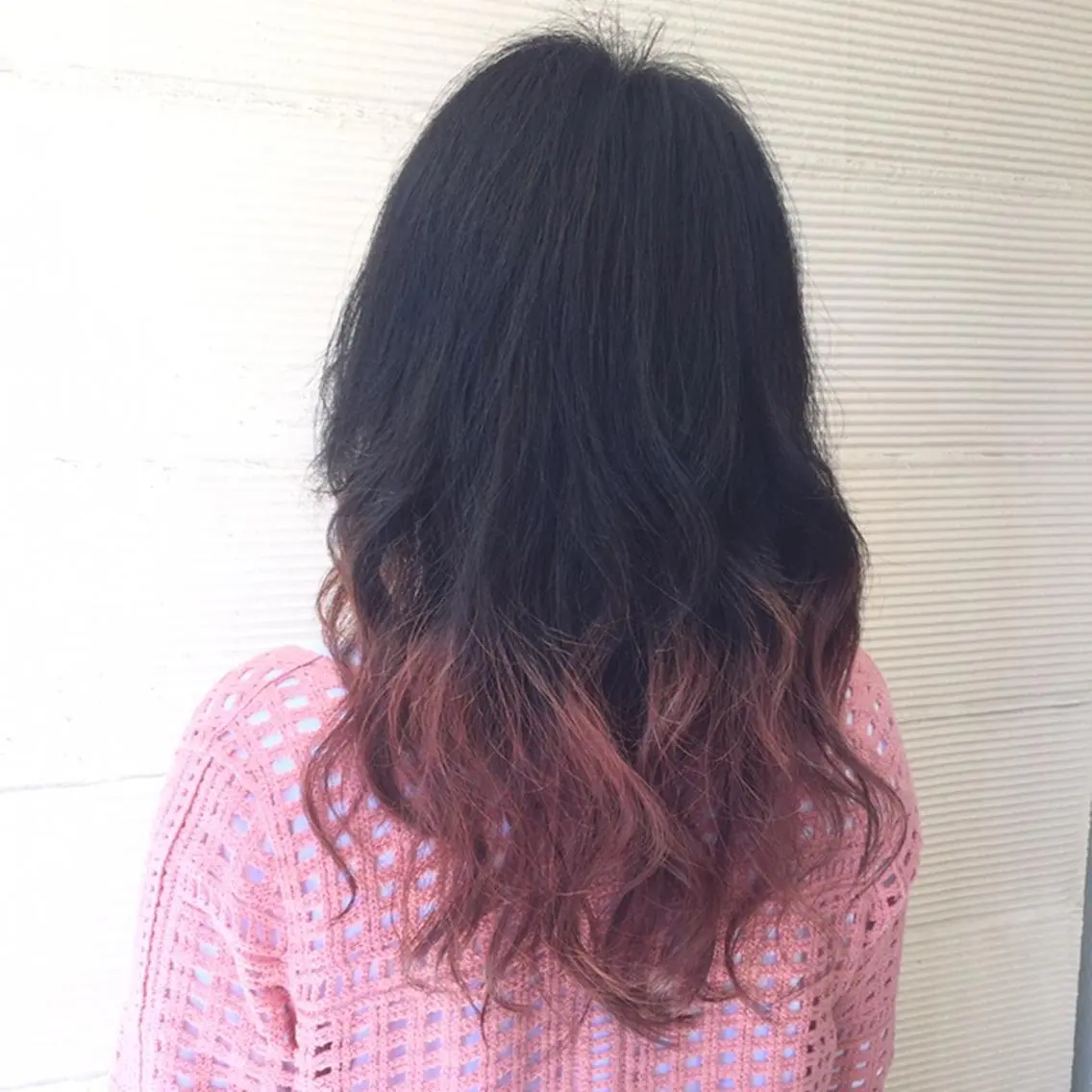 カラー グラデーションカラー レッドカラー 中林 由佳のヘアスタイル