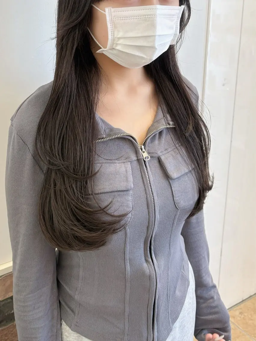 ロング 顔まわりレイヤー 顔周りカット レイヤーカット シャギー 小顔カット ヘアカラー 棚橋 光海のヘアスタイル