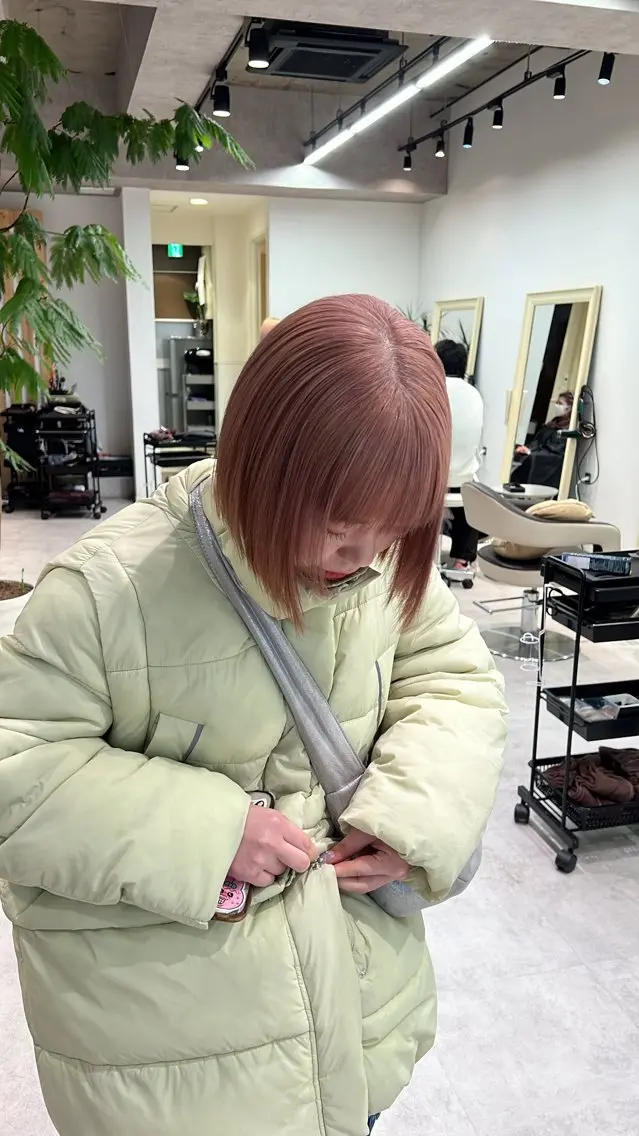 ショート カラー ベージュカラー ピンクカラー ピンクベージュ ボブ カット ヘアカラー 透明感カラー/レイヤ ー/ MARIEのヘアスタイル