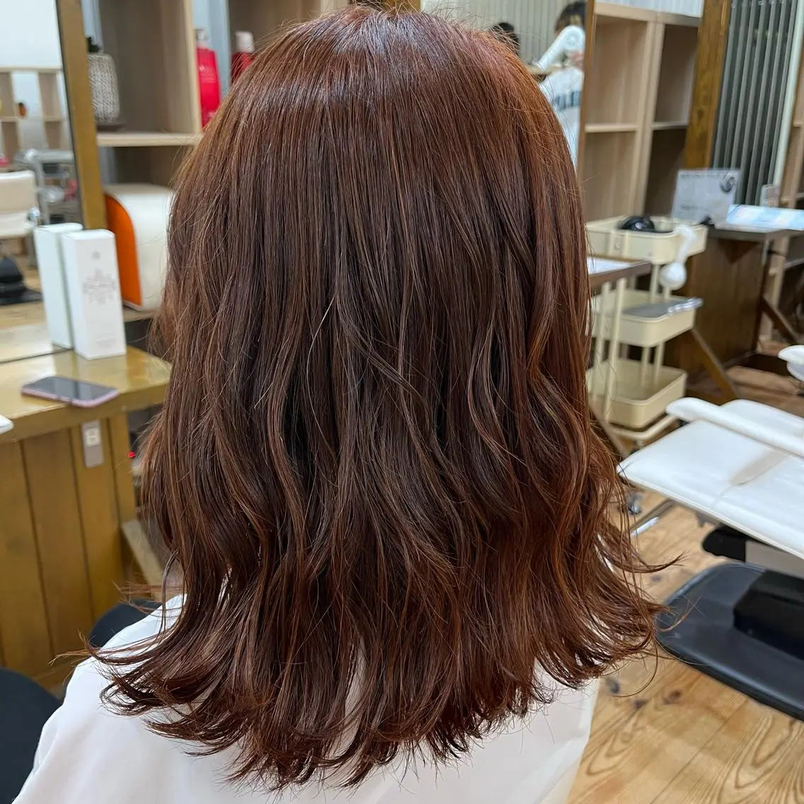 ミディアム カラー ブラウンカラー オレンジ オレンジブラウン 佐川 優夏のヘアスタイル
