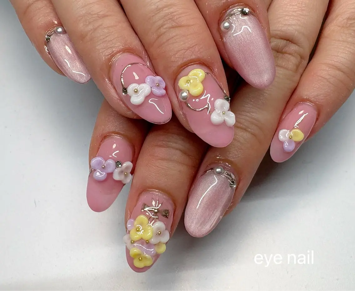 ネイル アートネイル フラワーネイル マグネットネイル ミラーネイル ブライダルネイル Eye nailのネイルデザイン