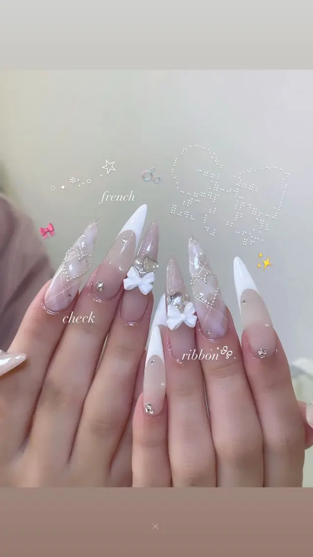 ネイル ロングネイル リボン ネイルチップ ハンドネイル Lua🌙ワンホン♡ ギャル♡推し活♡のネイルデザイン