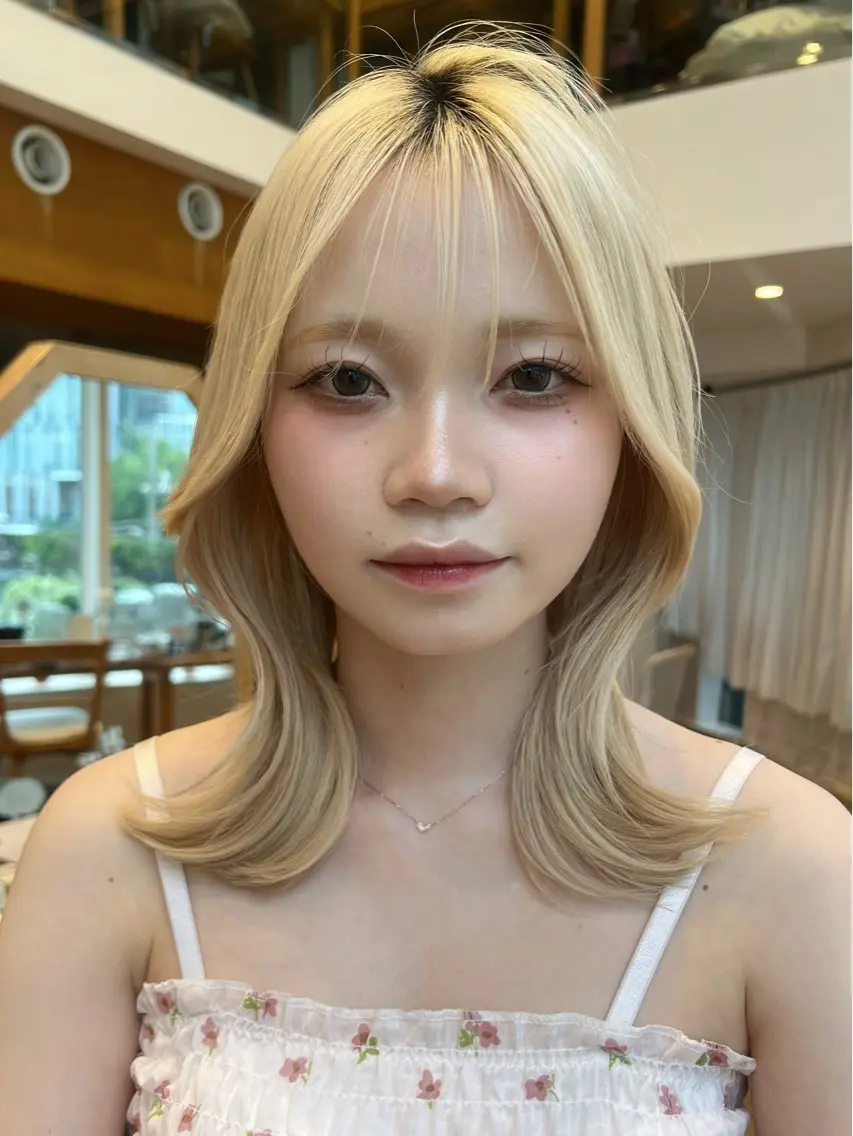 ミディアム カラー 伸ばしかけ レイヤーカット 小顔カット ヘアカラー 望月威吹/表参道/レ イヤー/似合わせのヘアスタイル