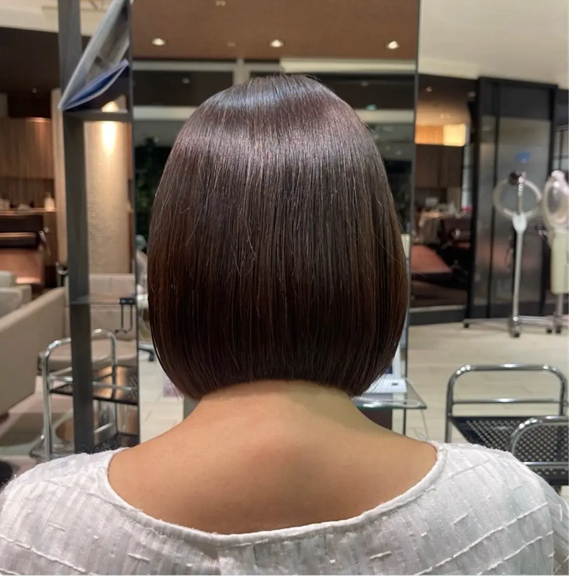ショート カラー 園田 萌華のヘアスタイル
