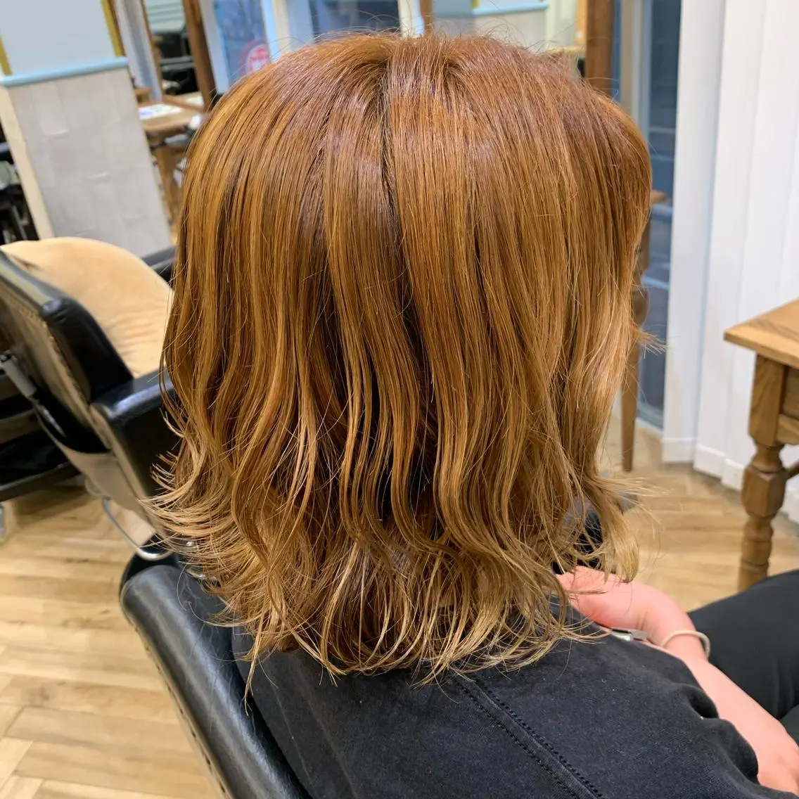 ミディアム 蓼沼 由莉のヘアスタイル