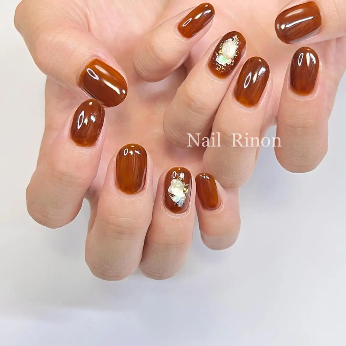 ネイル ブラウン キラキラネイル ラメ(グリッター) ハンドネイル Nail Rinonのネイルデザイン