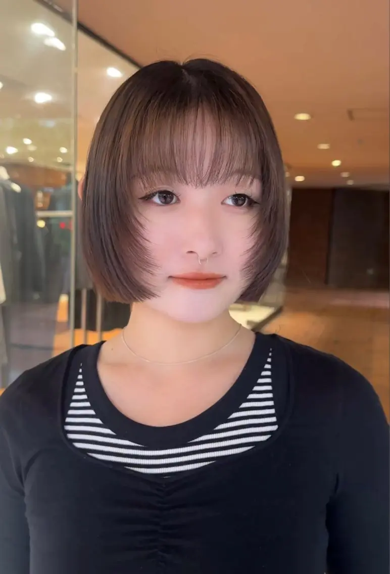ミディアム カラー ボブレイヤー ボブ 顔まわりレイヤー 韓国風ヘア レイヤーカット NORA銀座 NATSUMIのヘアスタイル