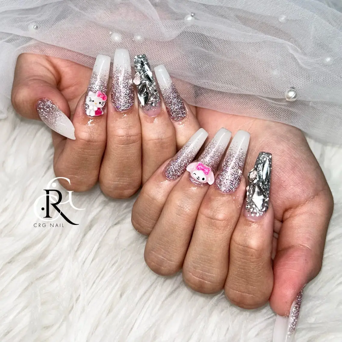 ロング ハンドネイル 美フォルムスカルプ✨ RENAのネイルデザイン