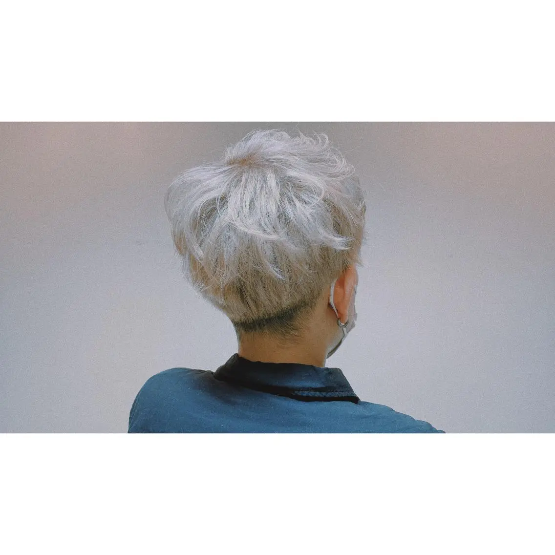 ショート カラー ベージュカラー ホワイトベージュ 齊藤 賢祐のヘアスタイル