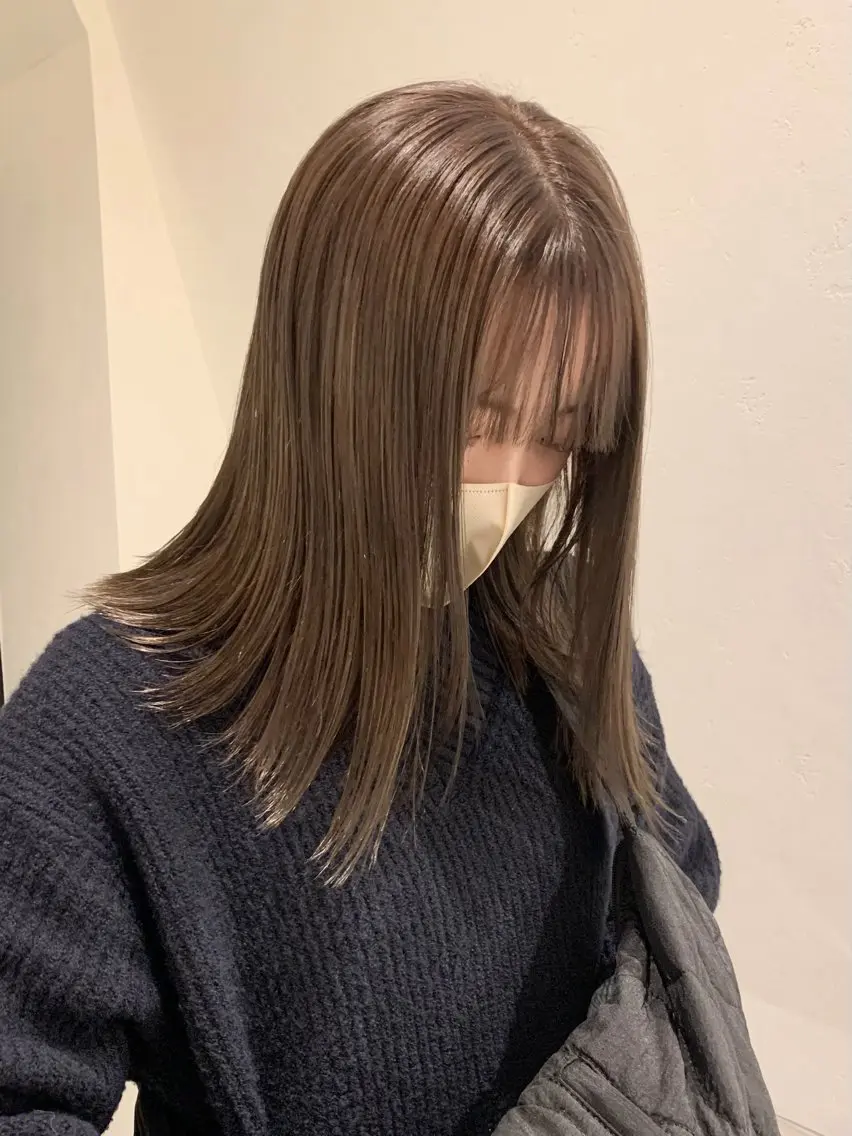 カラー ベージュカラー ブリーチ ミルクティーベージュ ヘアカラー 落合希 Olivebeigeのヘアスタイル