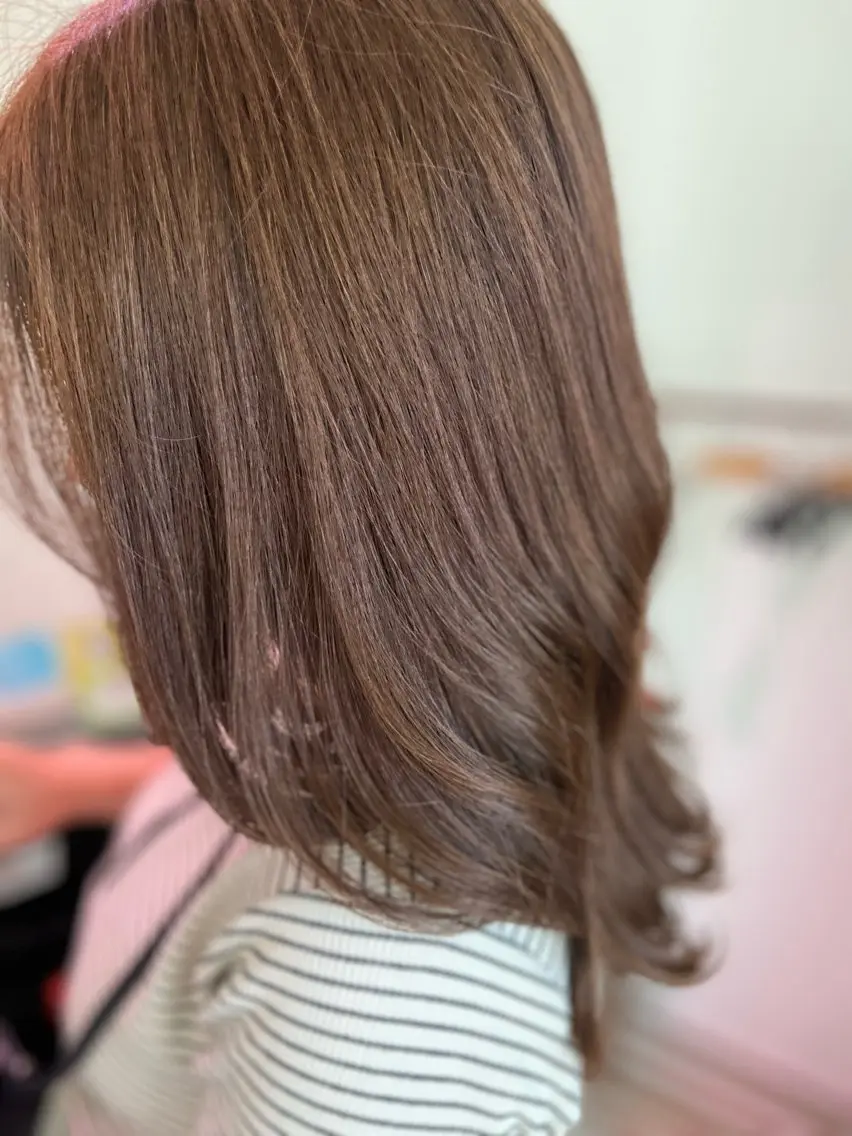 ロング カラー Cuthie 泉川のヘアスタイル