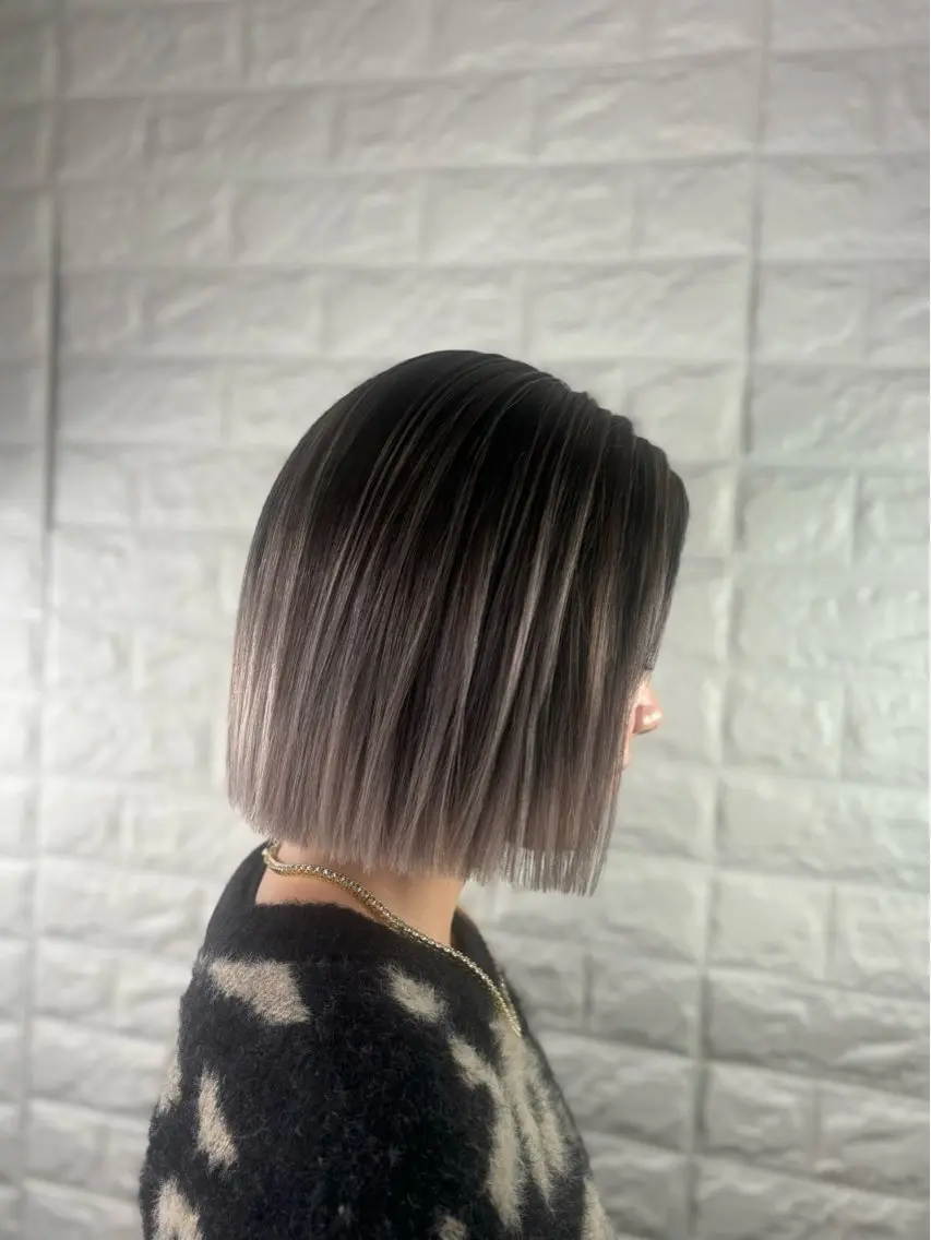 ショート レイヤーカット もえ こーんのヘアスタイル