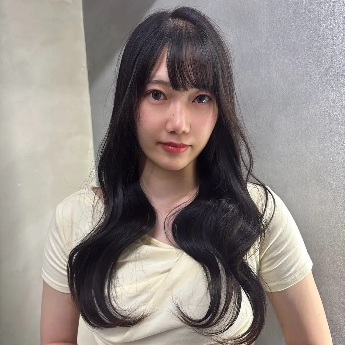 ロング 加藤 彩花のヘアスタイル