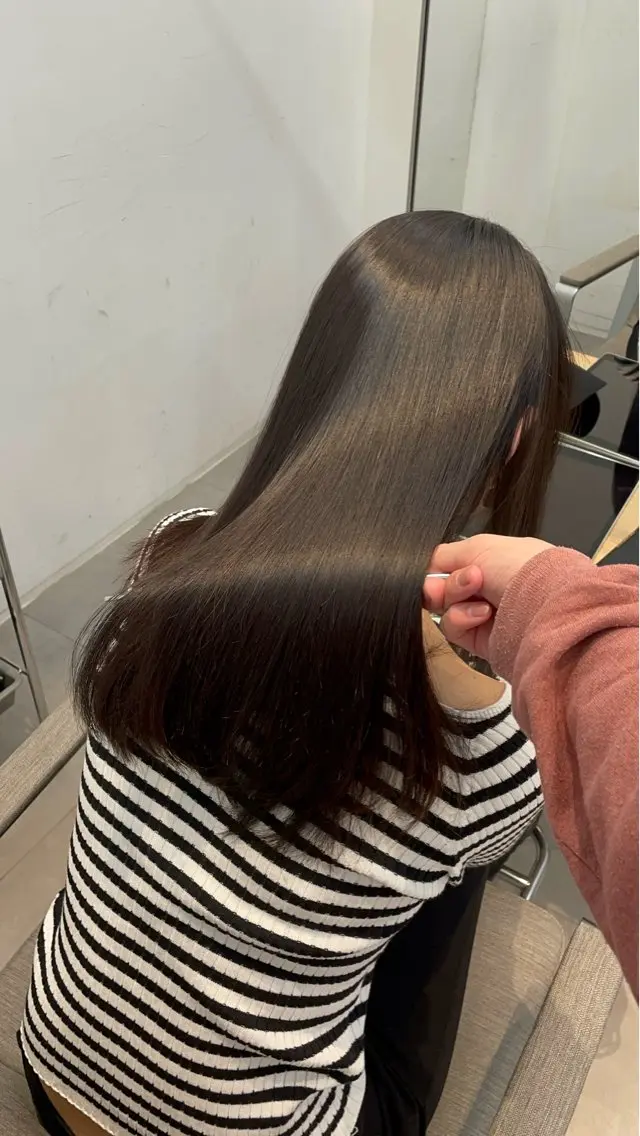 セミロング カラー 髪質改善 ✨髪質改善✨美髪 矯正🫧小泉のヘアスタイル