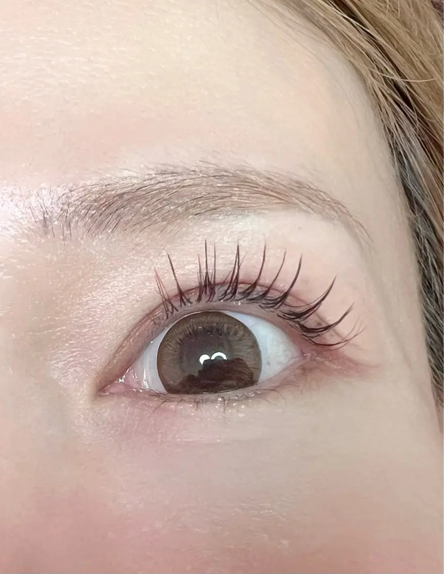 マツエク・マツパ 束感まつ毛 フラットラッシュ マツエク Ealo押上 Erieのマツエク・マツパデザイン