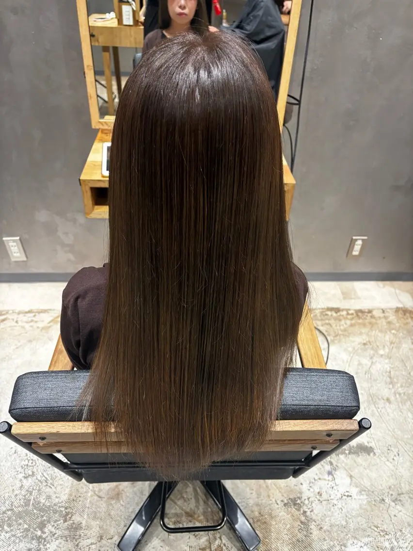 カラー Inity   森 千尋のヘアスタイル