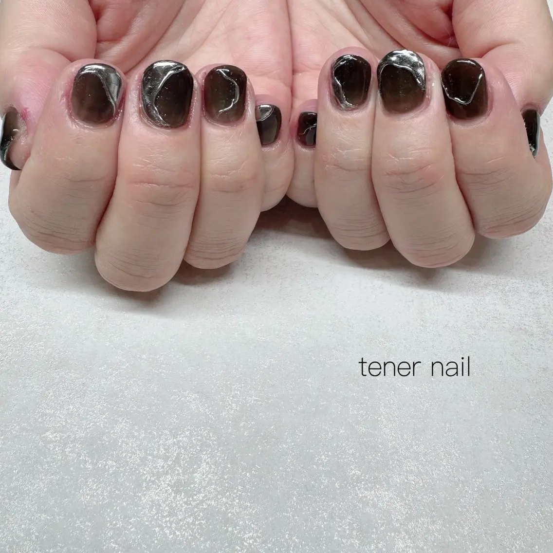ネイル ミラーネイル シルバー ハンドネイル テネルネイル tener nailのネイルデザイン