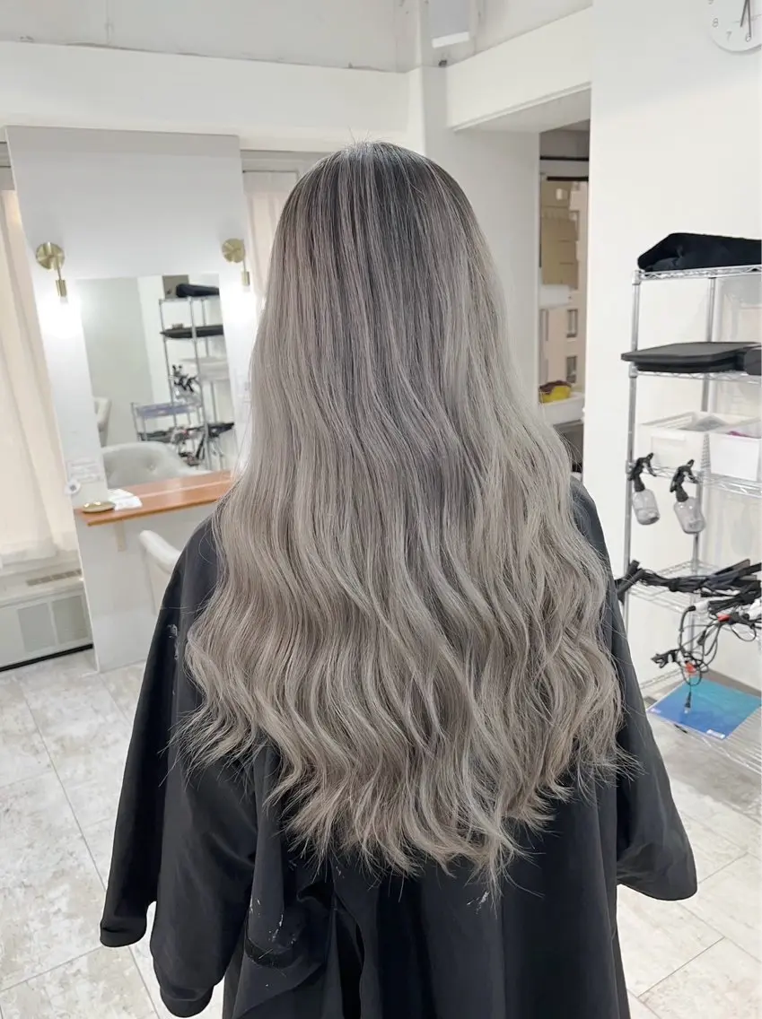 ロング カラー バレイヤージュ グレージュ レイヤーカット 指名数No.1 /NAOYAのヘアスタイル