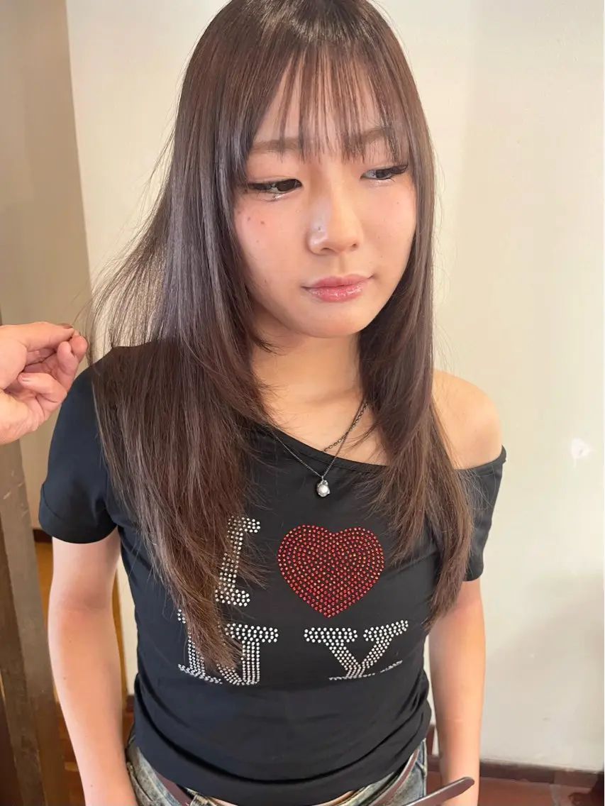 ロング カラー レイヤーカット カット ヘアカラー トリートメント 田室 和幸のヘアスタイル