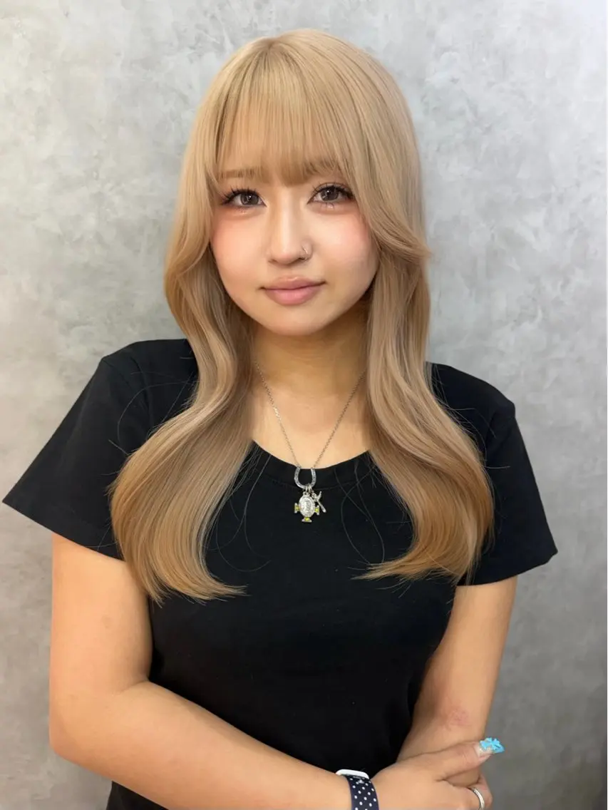 セミロング 盛れる透明感カラー/ レイヤー/みずき🩰のヘアスタイル