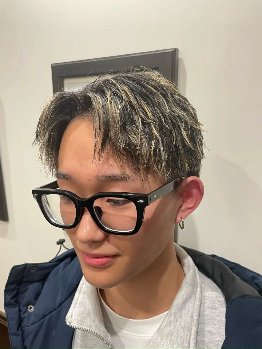 ショート メンズ センターパート ショートヘア 藤井 響のヘアスタイル