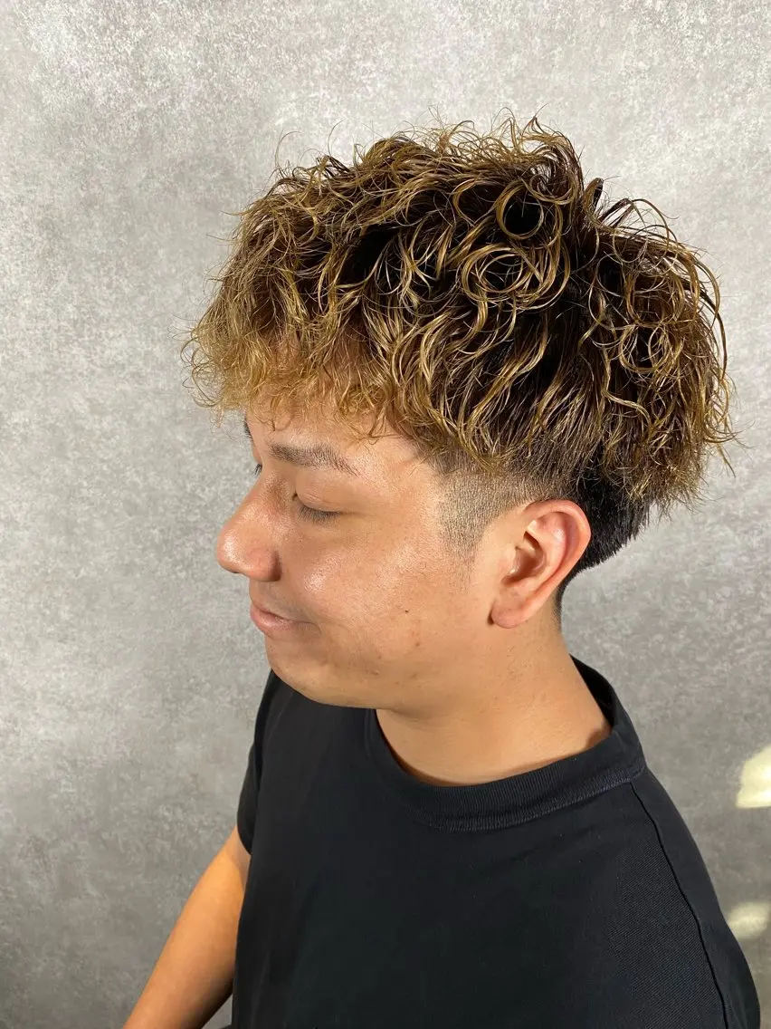 メンズ カット パーマ 中家 碧惟のヘアスタイル