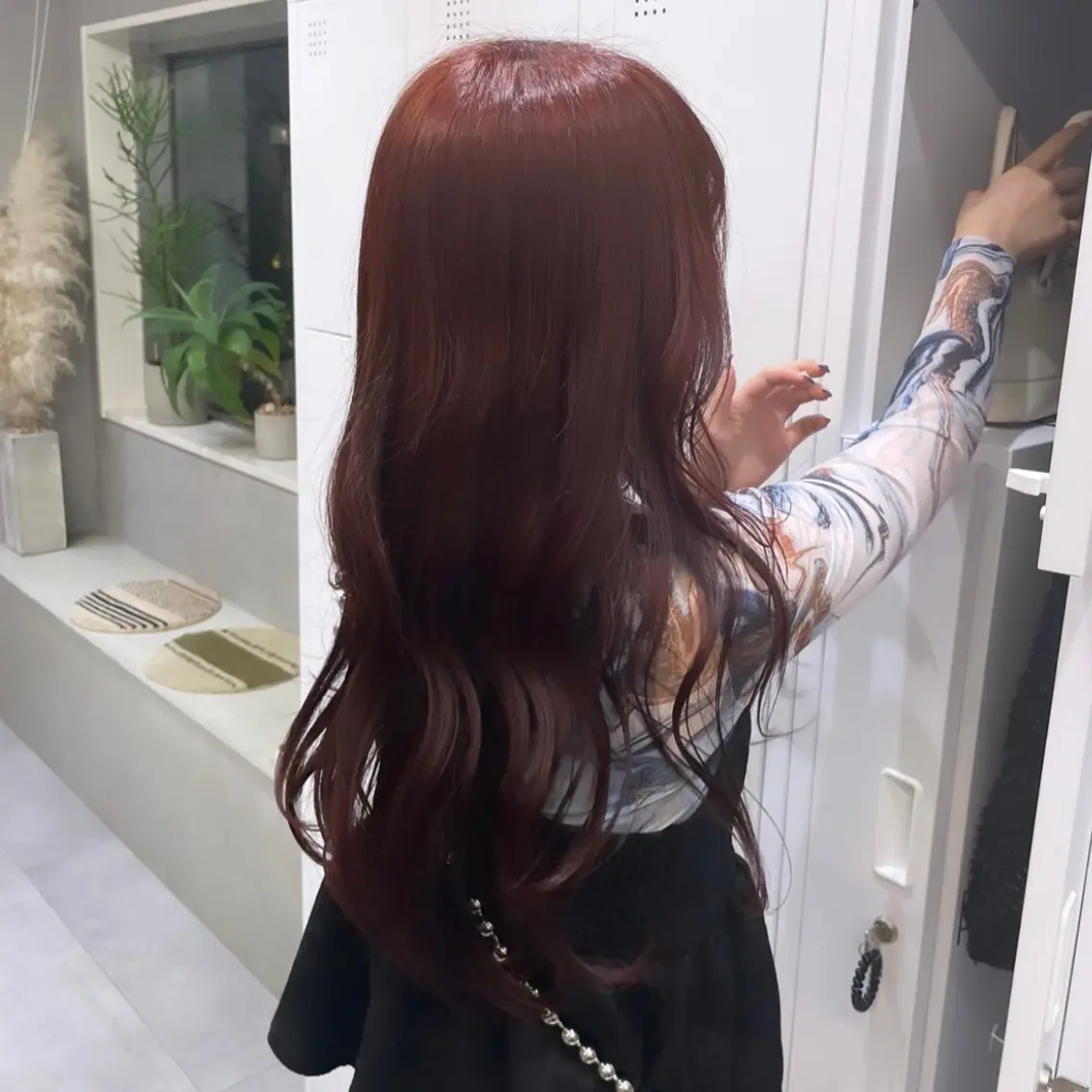 ロング カラー ブリーチ ブリーチなしカラー レッドカラー ヘアカラー Rui/透明感カラー 暖色/レイヤーカットのヘアスタイル